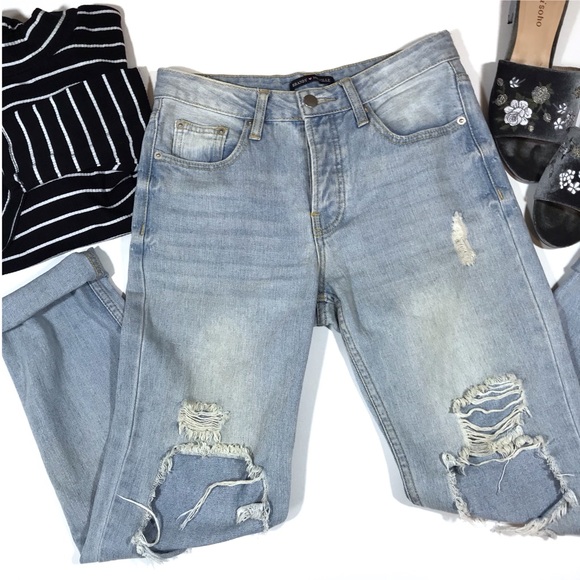 Brandy Melville Denim - Brandy Melville Mom jeans button fly